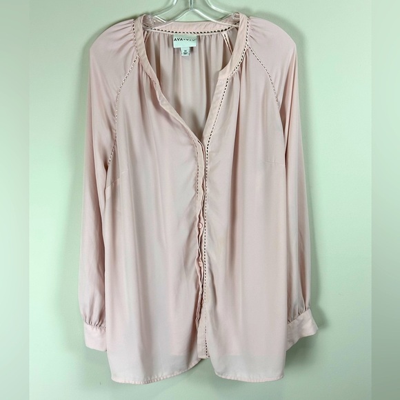 Ava & Viv Tops - Women's Blush Pink Button Front Blouse